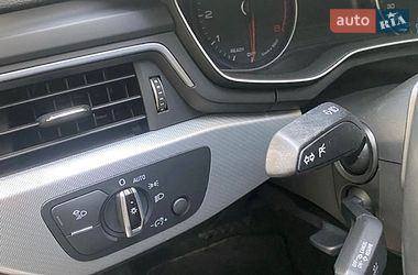 Седан Audi A4 2018 в Дубно