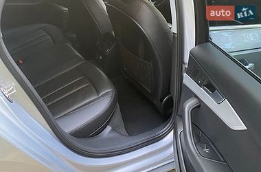 Седан Audi A4 2018 в Дубно