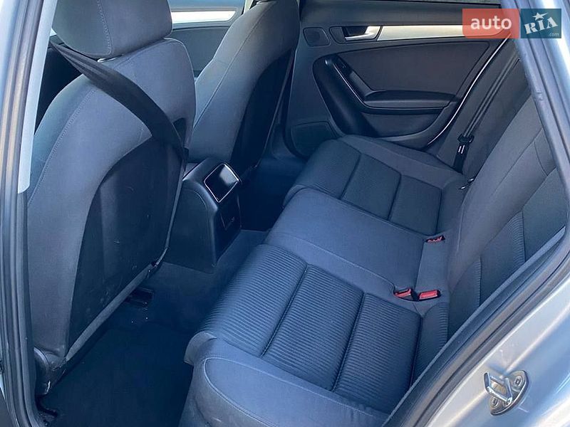 Седан Audi A4 2008 в Рівному