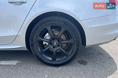 Седан Audi A4 2014 в Киеве