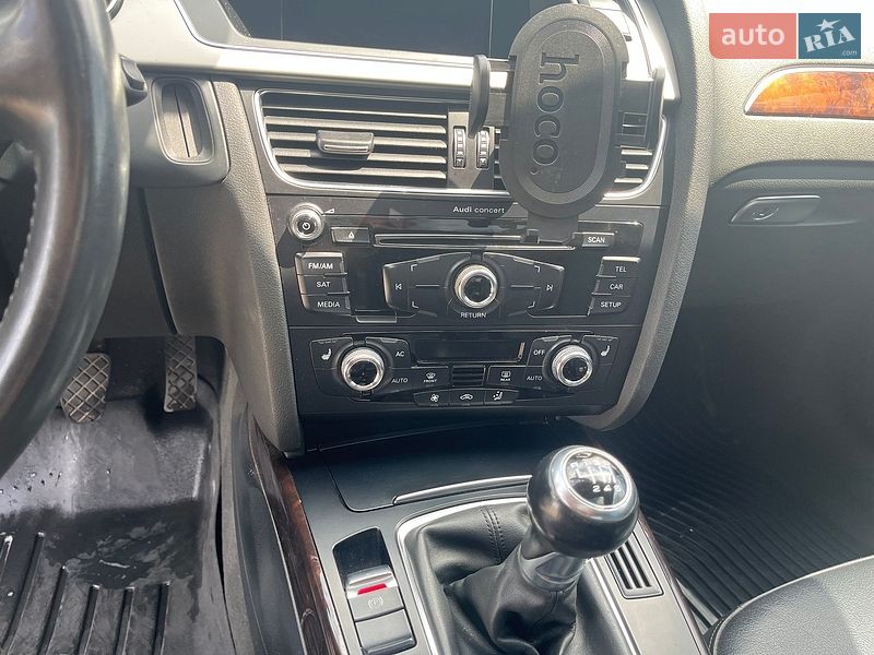 Седан Audi A4 2014 в Киеве