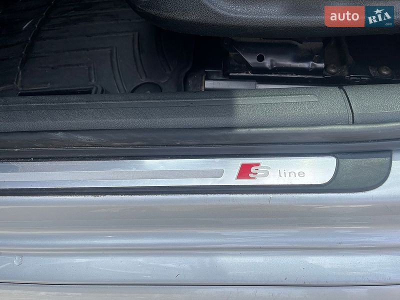 Седан Audi A4 2014 в Киеве