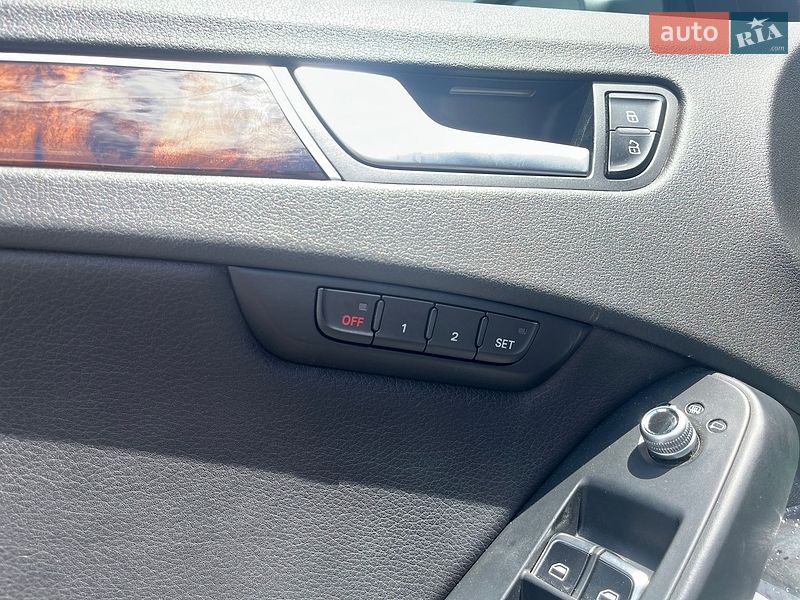 Седан Audi A4 2014 в Киеве
