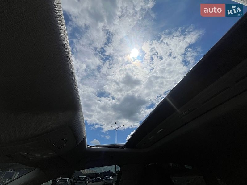 Седан Audi A4 2014 в Киеве