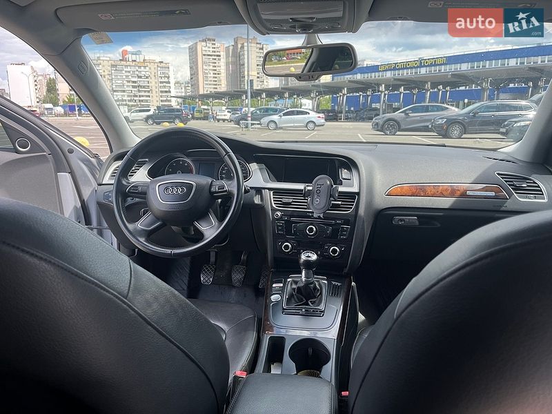 Седан Audi A4 2014 в Киеве