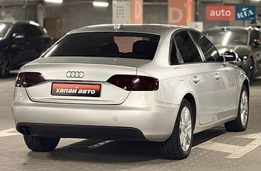Седан Audi A4 2010 в Киеве