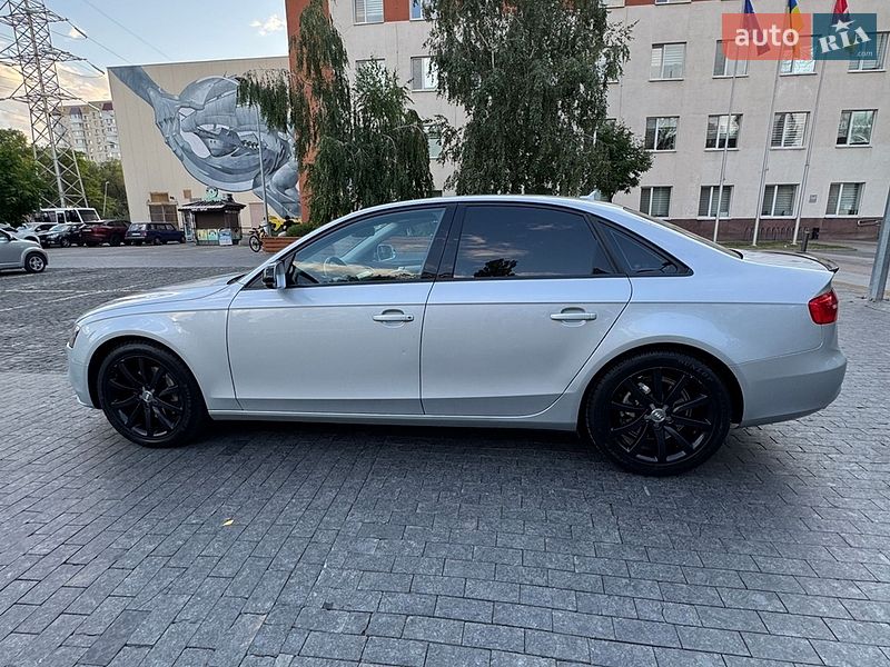Седан Audi A4 2012 в Одессе