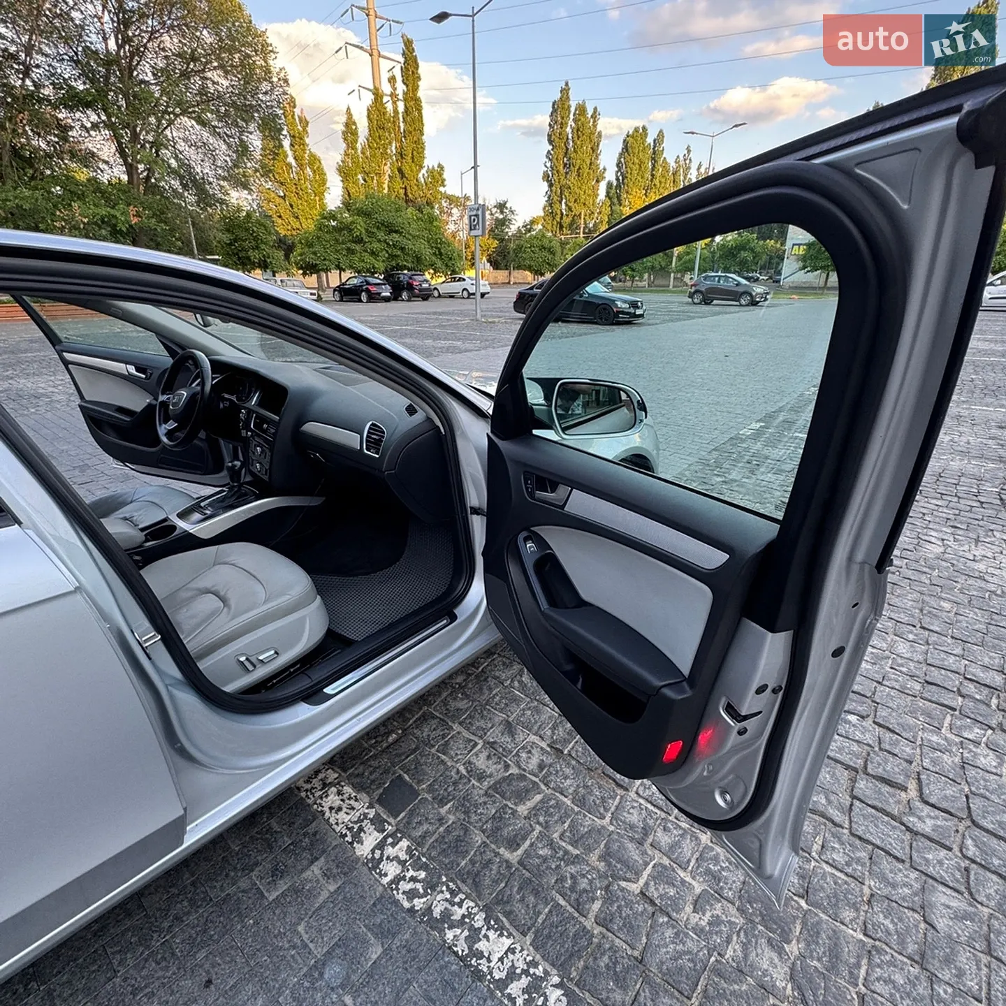 2012 Audi A4 - мініатюра 12