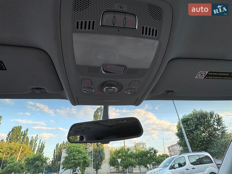 Седан Audi A4 2012 в Одессе