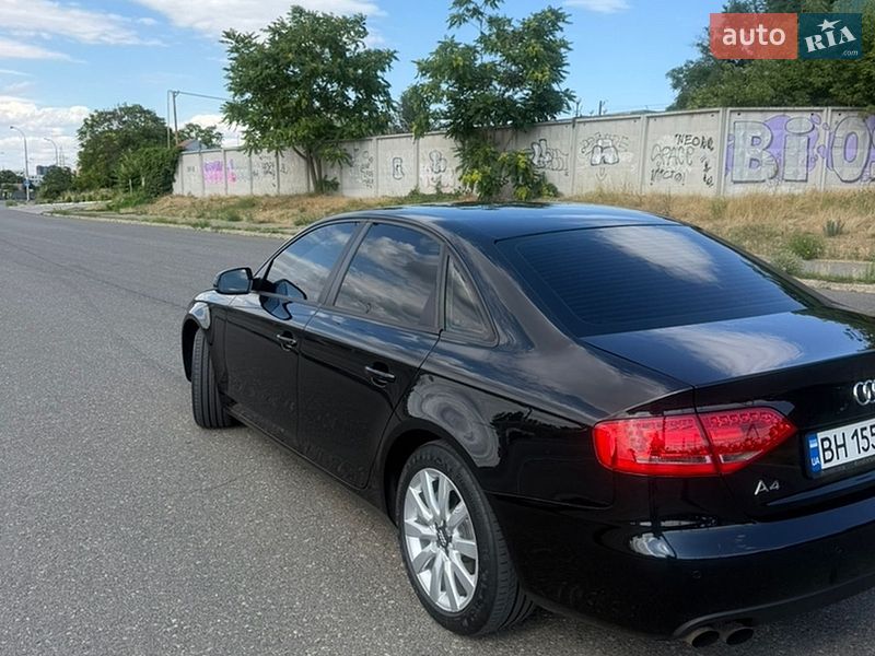 Седан Audi A4 2010 в Одессе