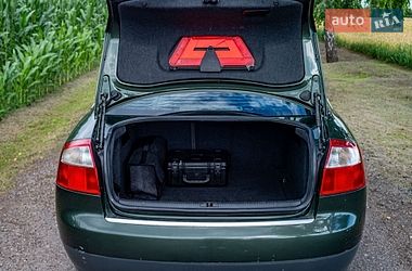 Седан Audi A4 2001 в Обухові