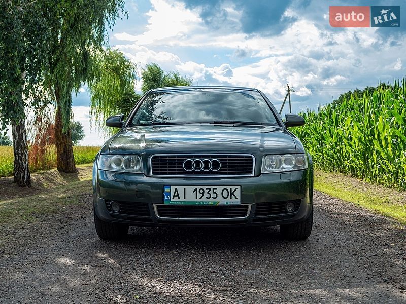 Седан Audi A4 2001 в Обухові
