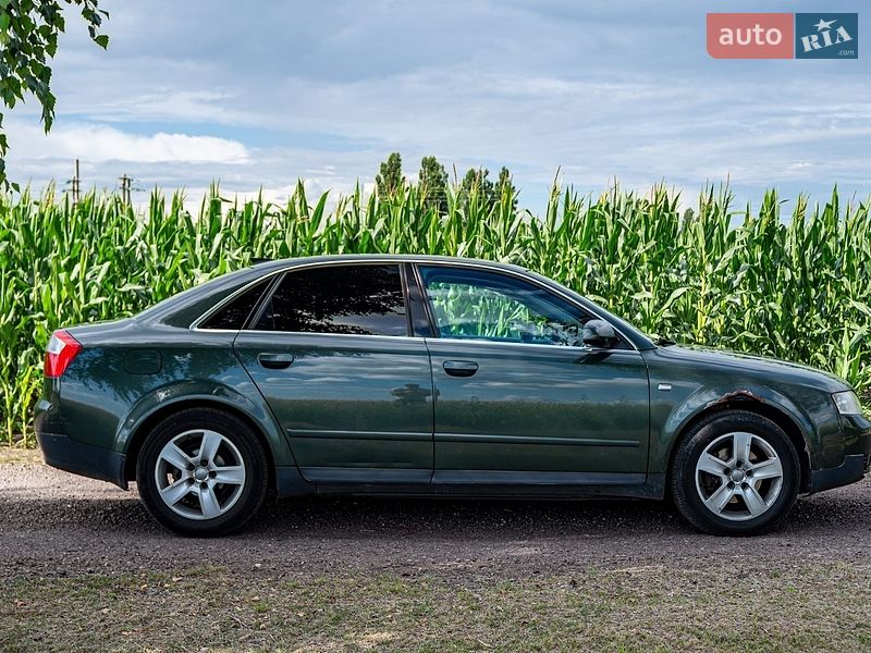 Седан Audi A4 2001 в Обухові