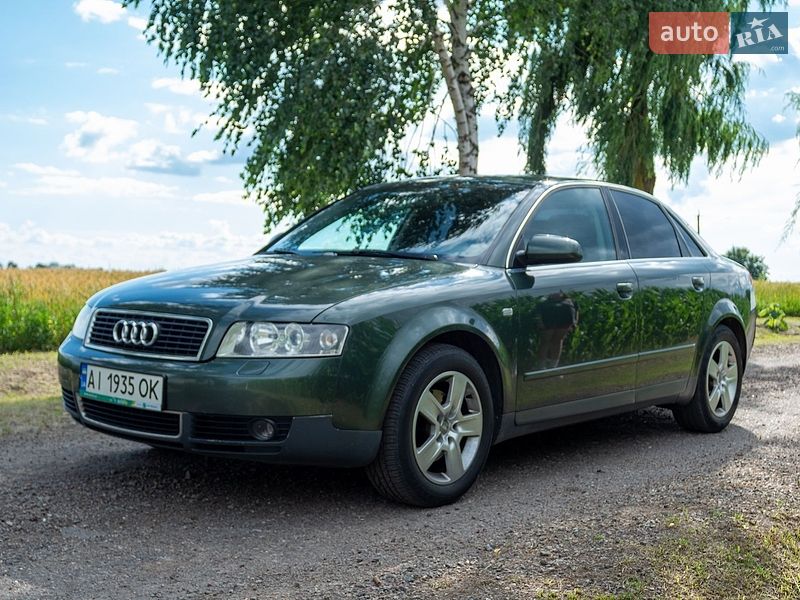 Седан Audi A4 2001 в Обухові