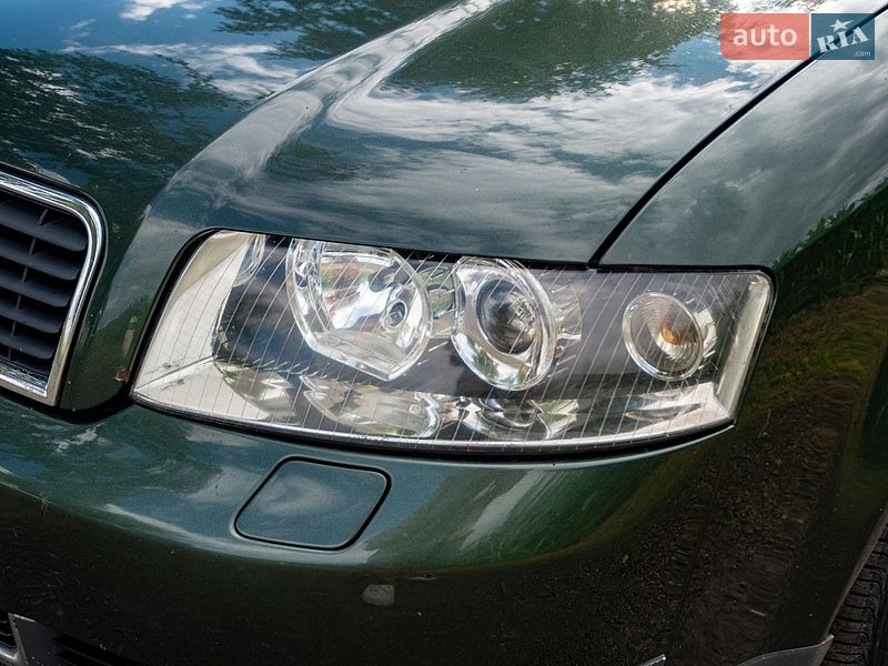 Седан Audi A4 2001 в Обухові
