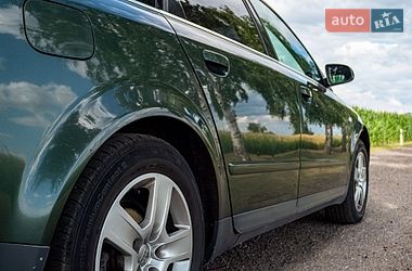 Седан Audi A4 2001 в Обухові