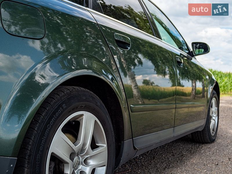 Седан Audi A4 2001 в Обухові