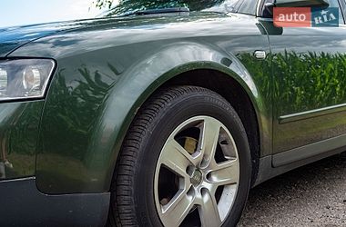 Седан Audi A4 2001 в Обухові