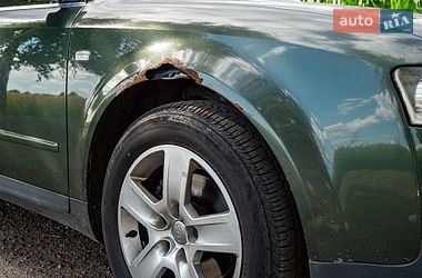 Седан Audi A4 2001 в Обухові