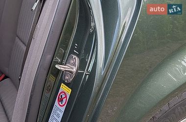 Седан Audi A4 2001 в Обухові