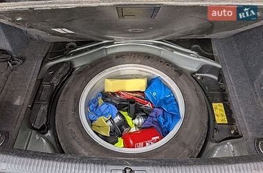 Седан Audi A4 2001 в Обухові