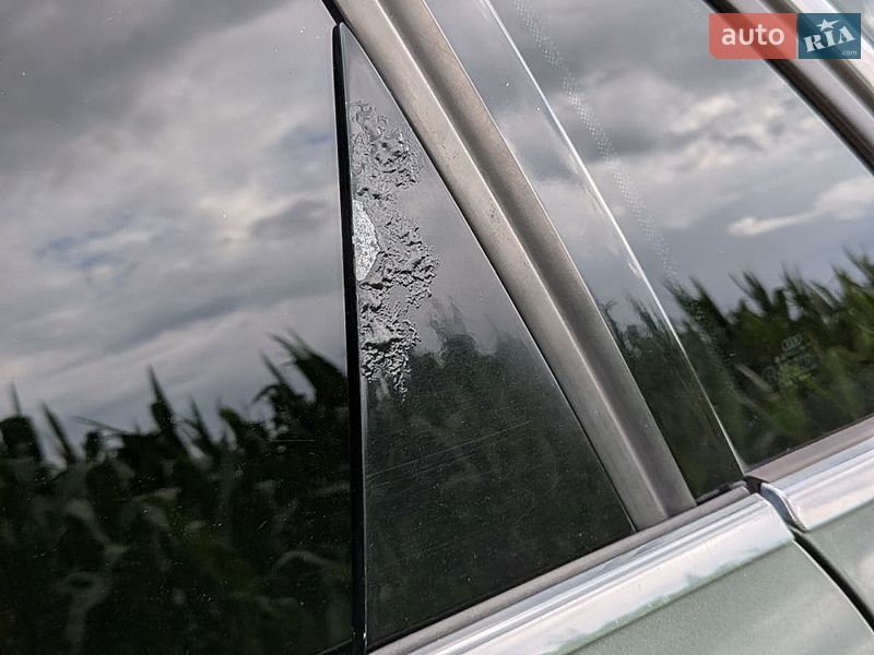 Седан Audi A4 2001 в Обухові