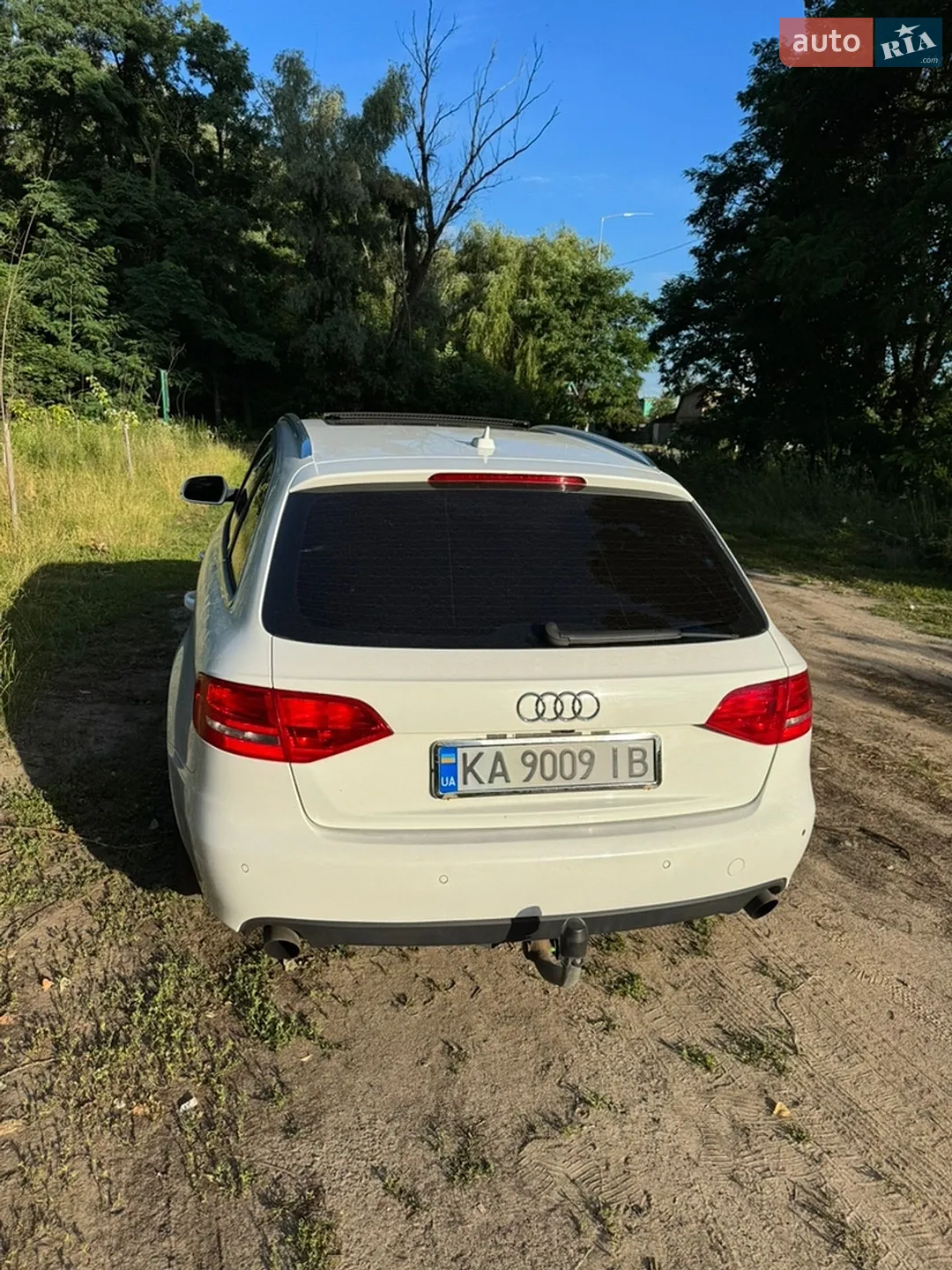 2010 Audi A4 - мініатюра 4