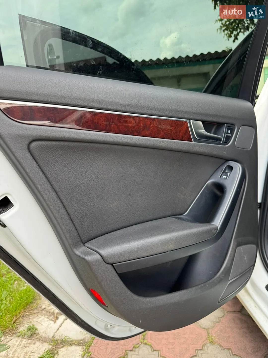 2010 Audi A4 - мініатюра 10