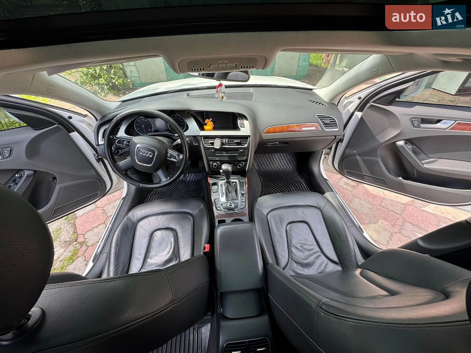 2010 Audi A4 - мініатюра 7