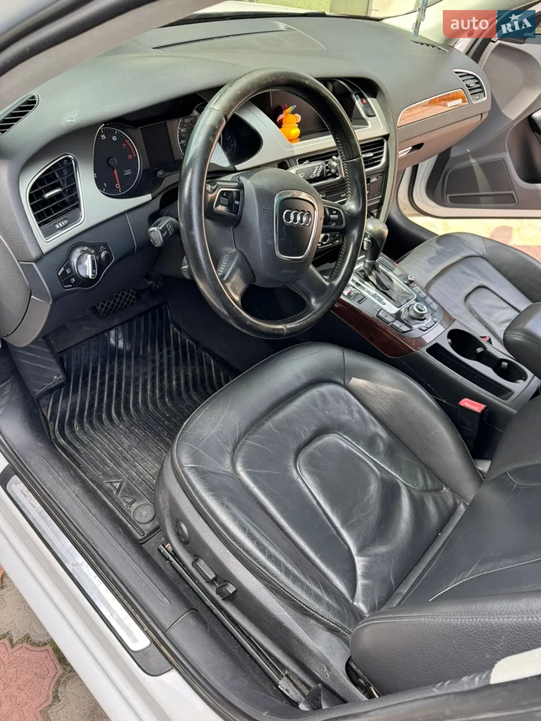 2010 Audi A4 - мініатюра 17