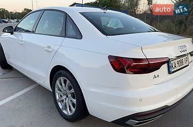 Седан Audi A4 2022 в Одесі