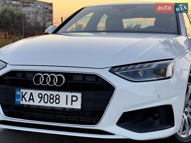 Audi A4 2022
