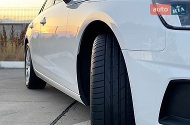 Седан Audi A4 2022 в Одесі
