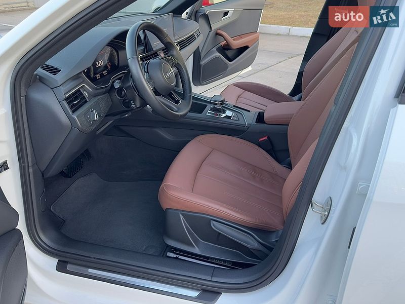 Седан Audi A4 2022 в Одесі