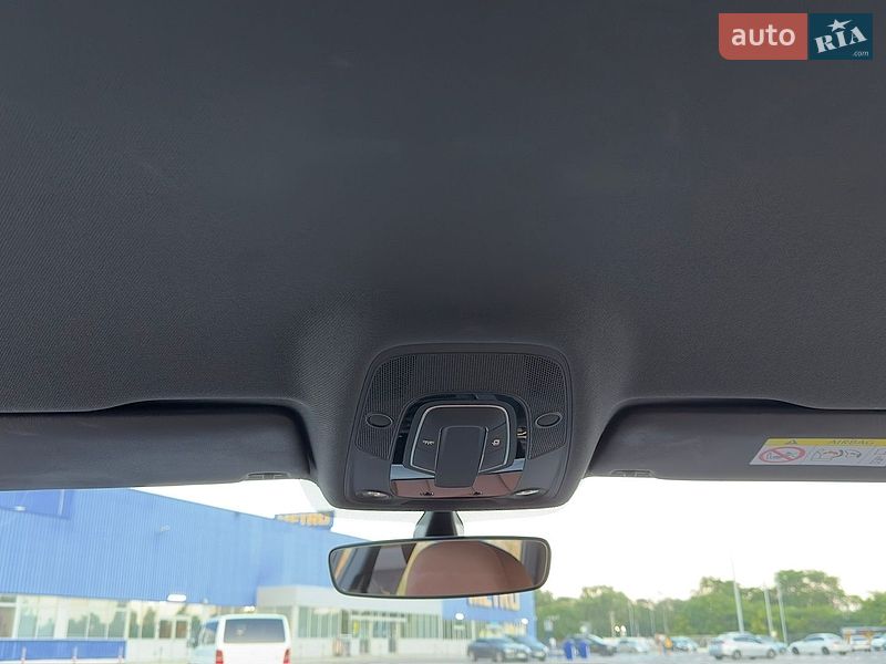 Седан Audi A4 2022 в Одесі