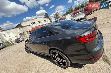 Седан Audi A4 2017 в Запоріжжі
