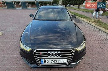 Седан Audi A4 2012 в Рівному