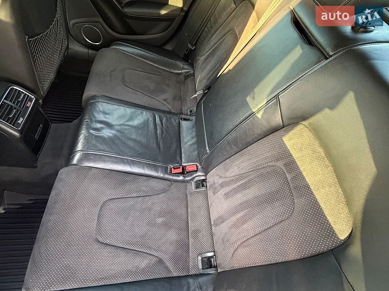 Седан Audi A4 2012 в Рівному