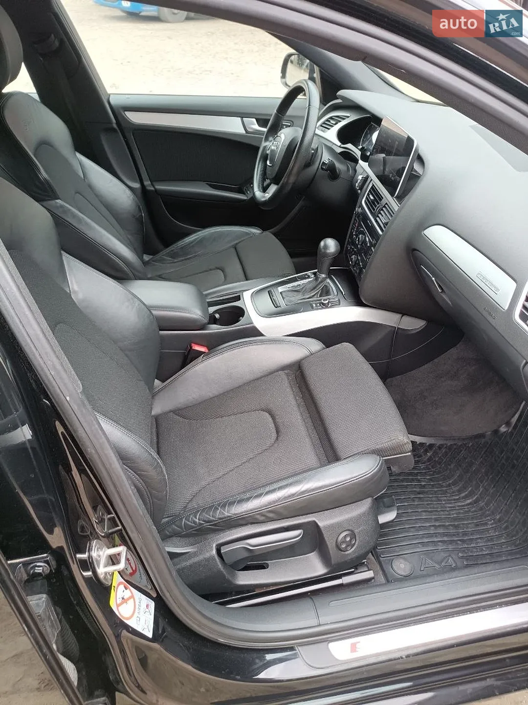 2010 Audi A4 - мініатюра 9
