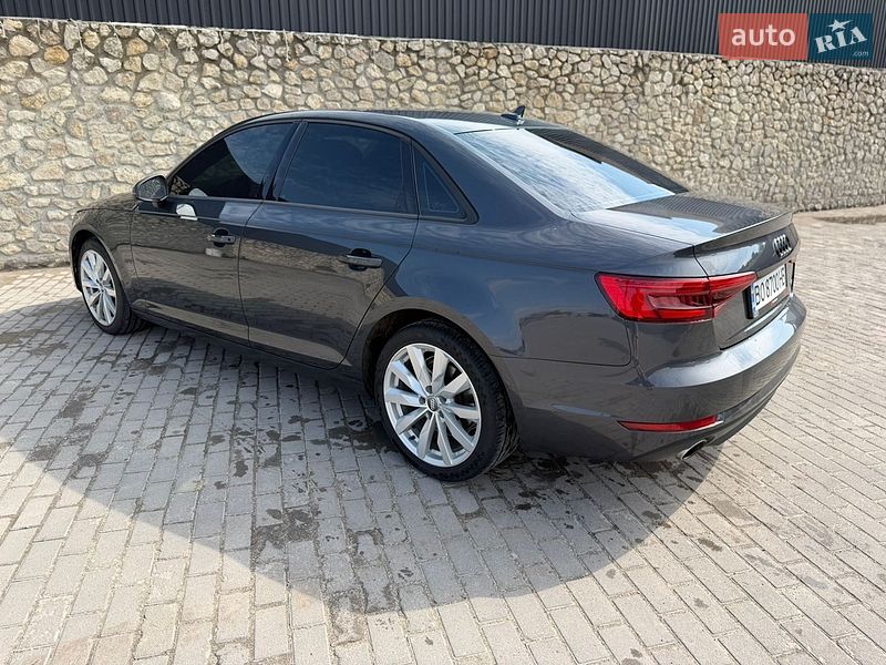 Седан Audi A4 2016 в Тернополі
