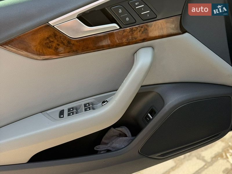 Седан Audi A4 2016 в Тернополі