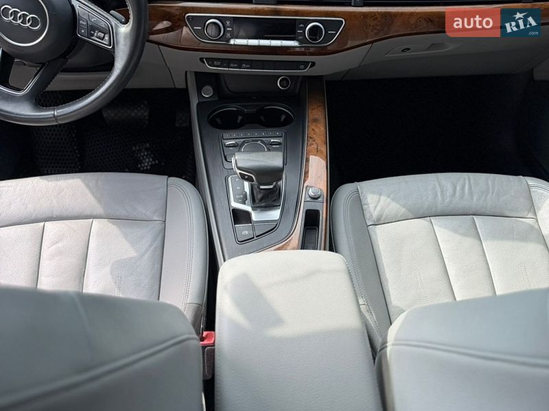 Седан Audi A4 2016 в Тернополі