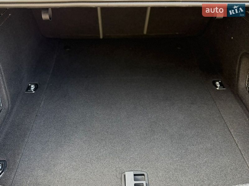 Седан Audi A4 2016 в Тернополі