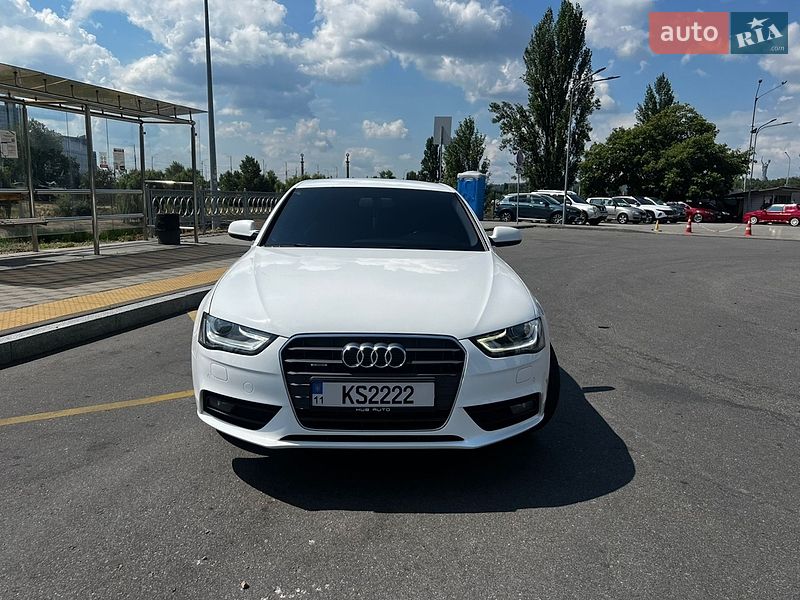 Седан Audi A4 2012 в Києві