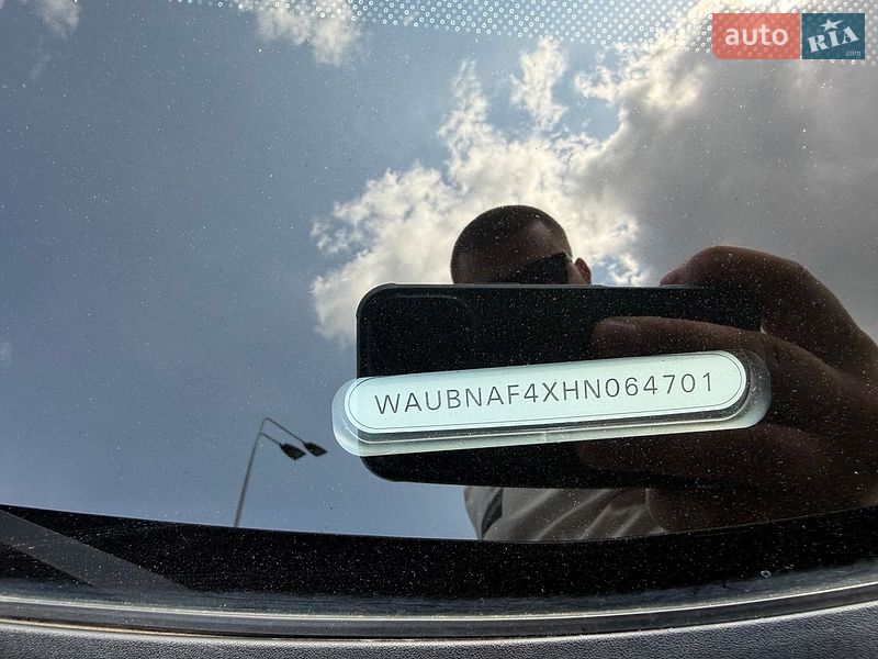 Седан Audi A4 2017 в Виннице