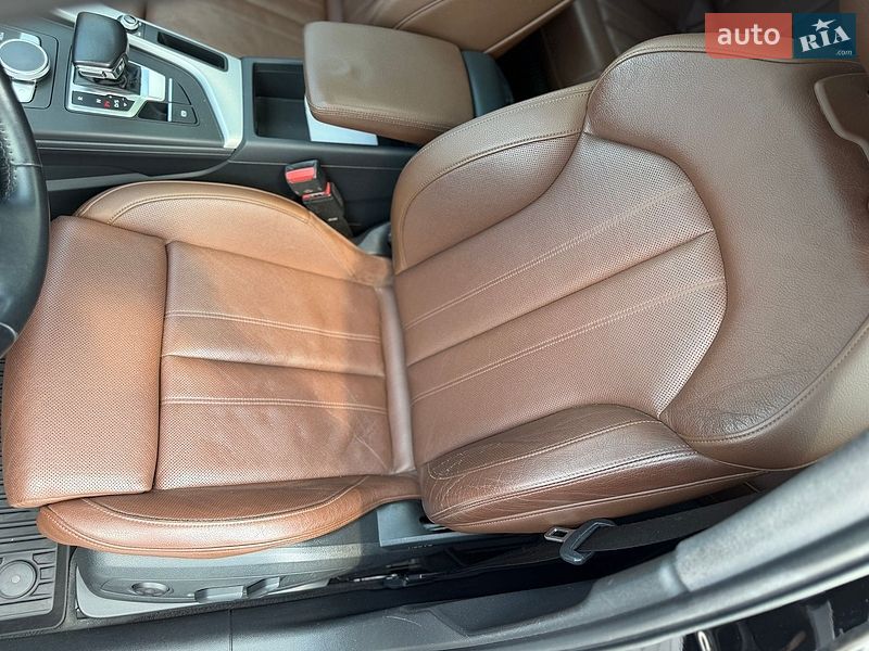 Седан Audi A4 2017 в Виннице