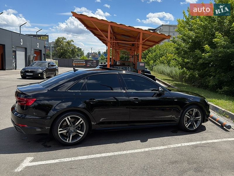 Седан Audi A4 2016 в Харькове
