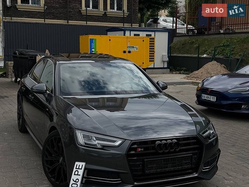 Audi A4 2016