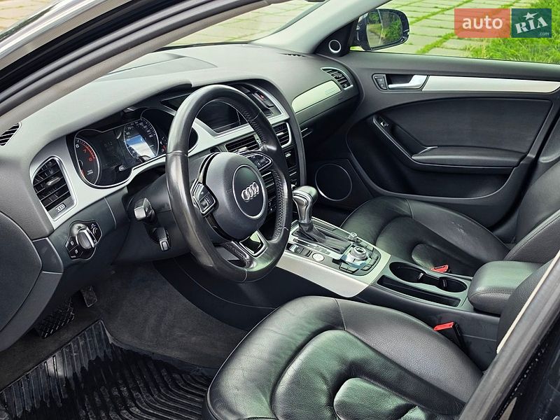 Седан Audi A4 2015 в Киеве
