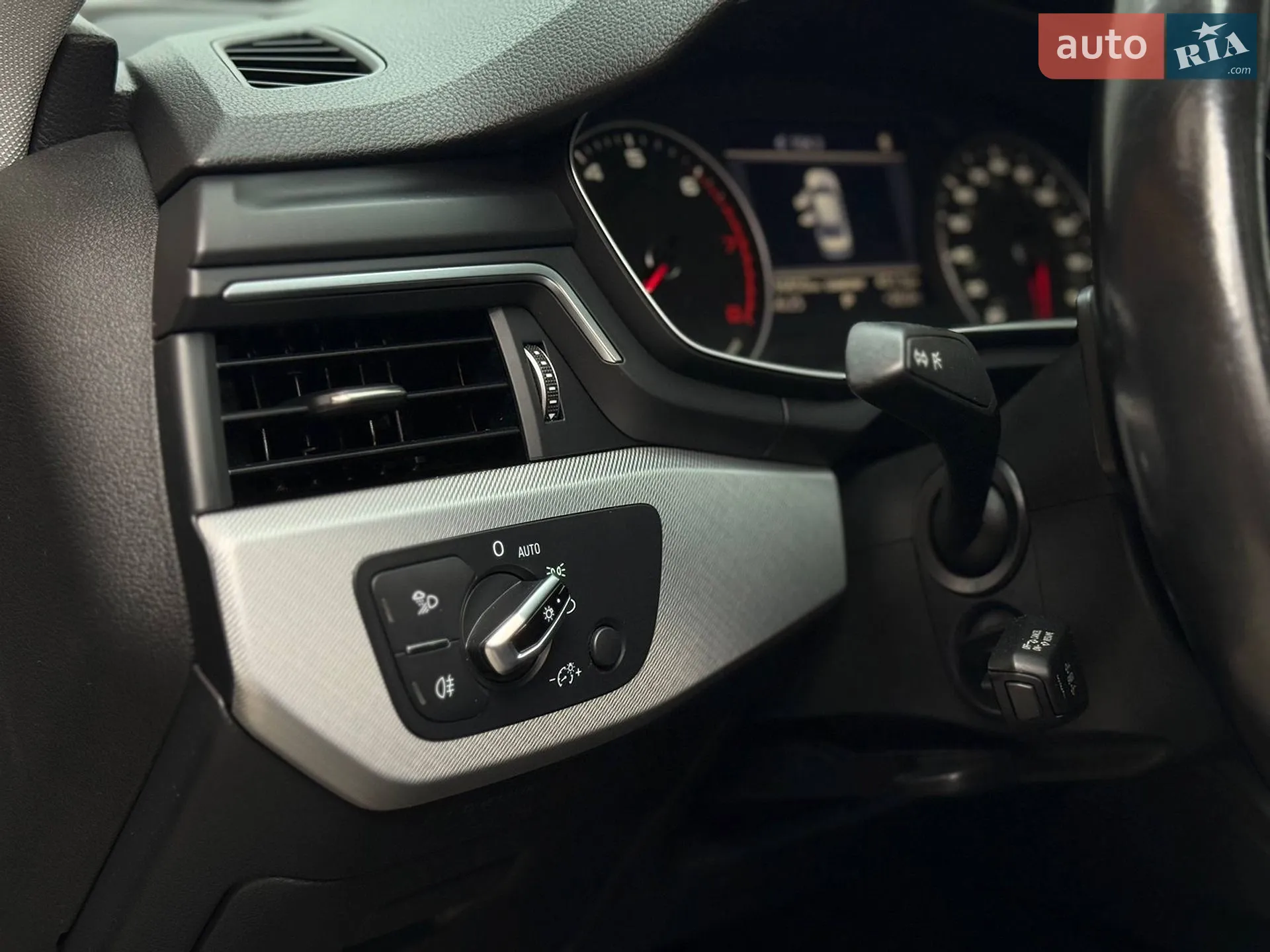 2016 Audi A4 - мініатюра 28